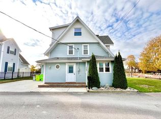 37697 Mast Ct, Harrison Township, MI 48045