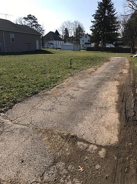 2nd image of 51 Ridge Ave