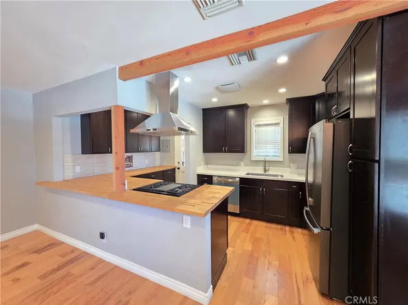 7019 Jamieson Ave, Reseda, CA 91335