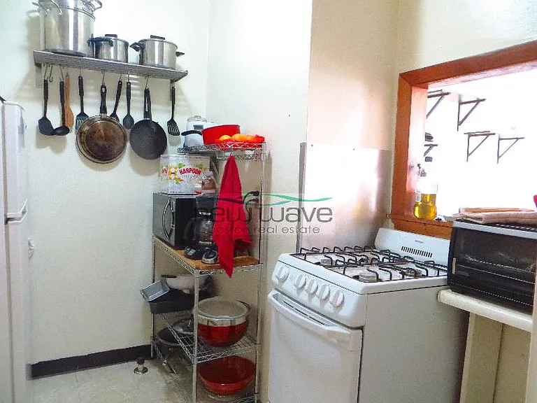 51 Queensberry St #12 — Photo 10