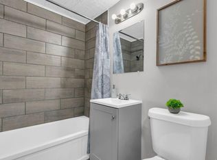 1352 Clarence Ave APT 26, Lakewood, OH 44107