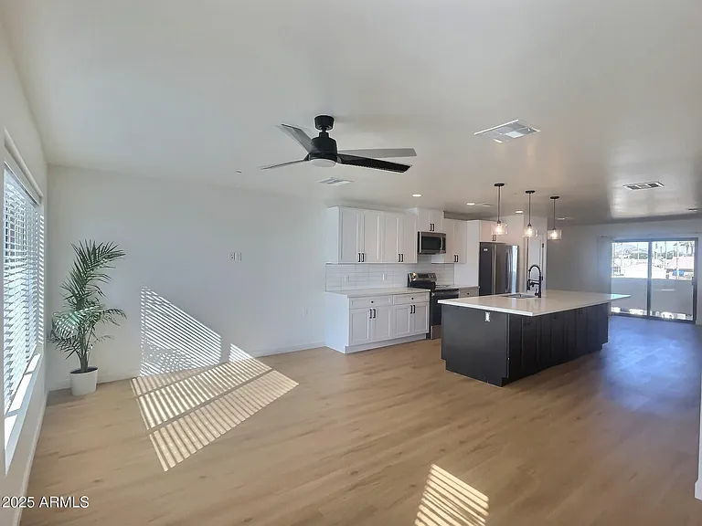 2502 E Paradise Ln #2 — Photo 19