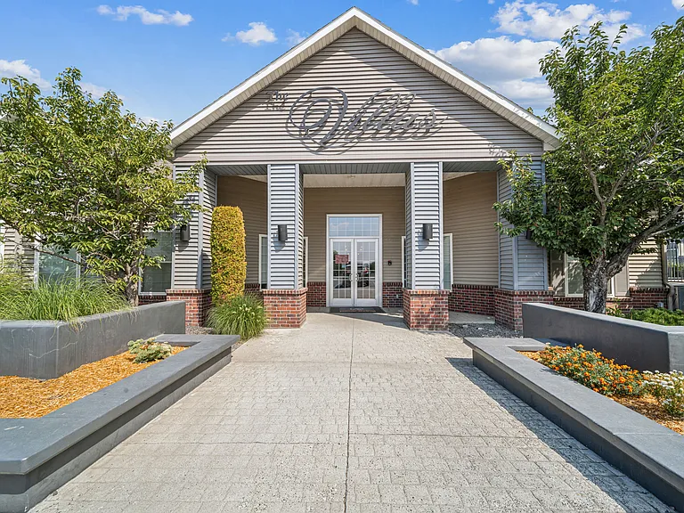 Villas at Meadow Springs — Photo 37