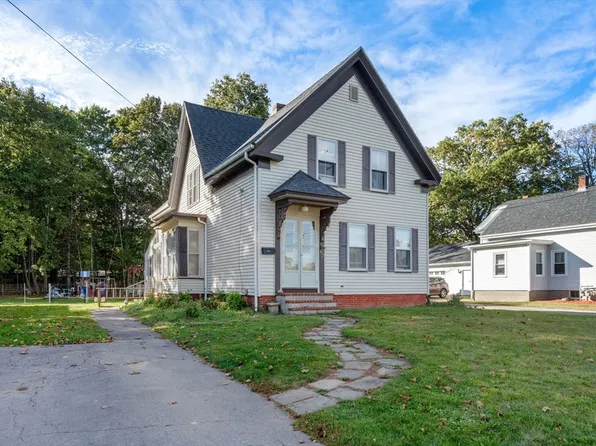 114 Oak St, Middleboro, MA 02346