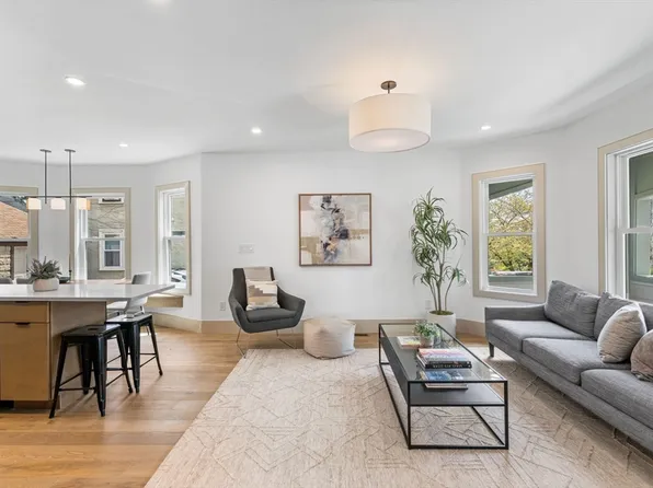 26 Hopkins Rd #26, Arlington, MA 02476