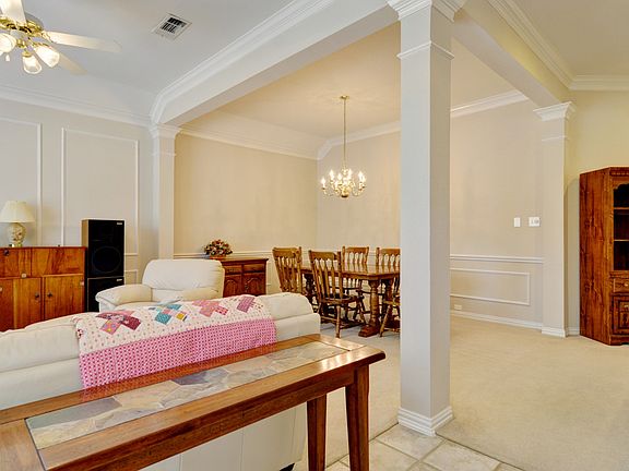 3rd image of 2416 Aberdeen Dr