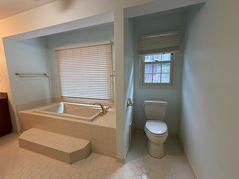 5206 Meadow Creek Dr — Photo 20