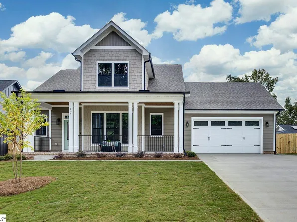 204 Forest Park Dr, Simpsonville, SC 29681