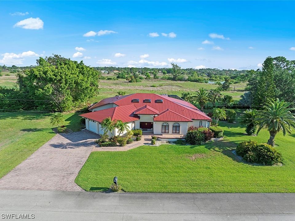 1st image of 725 Mirror Lakes Dr