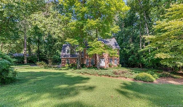 1st image of 507 Fairway Dr