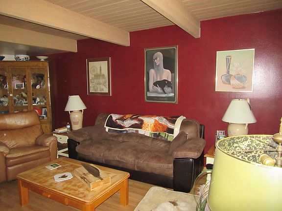 2nd image of 436 Normandie Ln