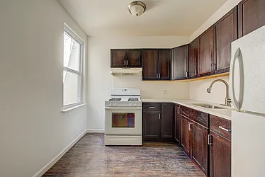 Rented by Benjamin Realty Since 1980