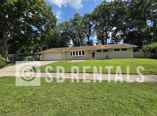 3206 Hilltop Dr, South Bend, IN 46614