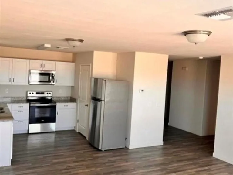 3665 E Koval Dr — Photo 2