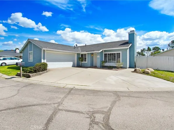 28633 Berwick Ln, Highland, CA 92346