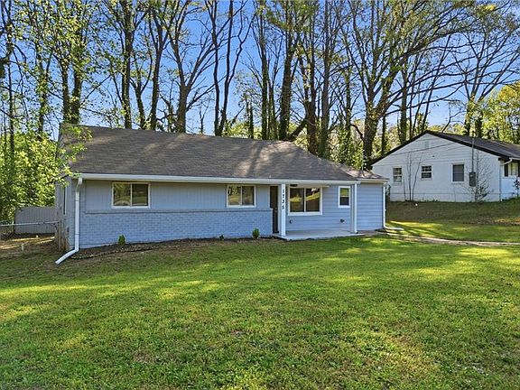 3rd image of 1735 Carter Cir