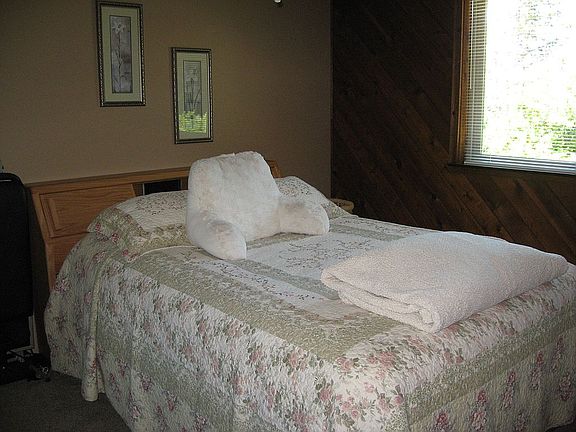5th image of 4895 Glen Echo Way