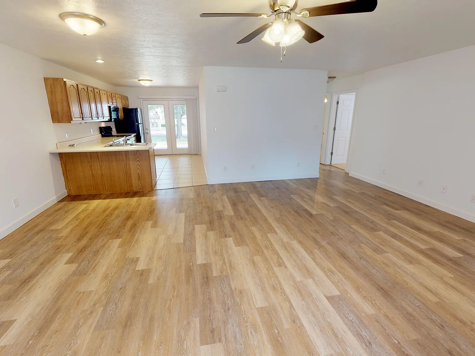 3 bed, 1500 sqft, $1,500 — Photo 3