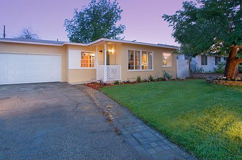 21018 Inogamar St.  Canoga Park, CA