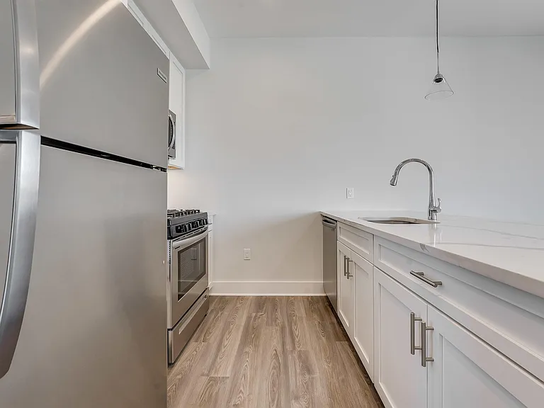 658 Grand St #202 — Photo 6