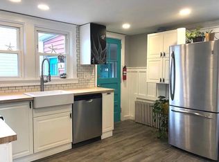 34 Bacheller St, Newport, RI 02840