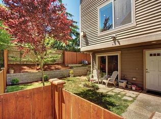 707 N 94th St UNIT F, Seattle, WA 98103