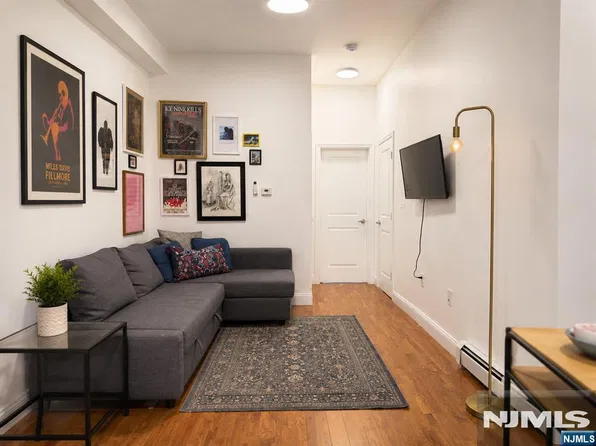76 Hutton Street #3, Jersey City, NJ 07307