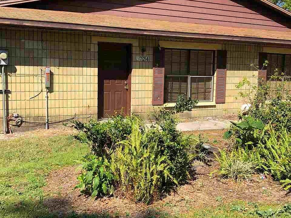 1st image of 5724 NW 25th Ter