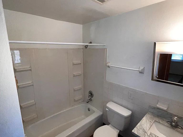 619 Koogler St #B — Photo 18