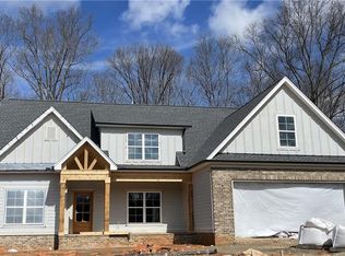 729 Surrey Path Trl, Winston Salem, NC 27104