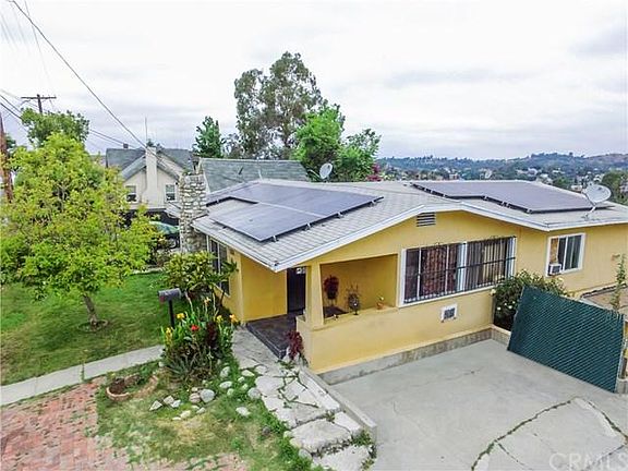 3rd image of 3073 Chadwick Dr