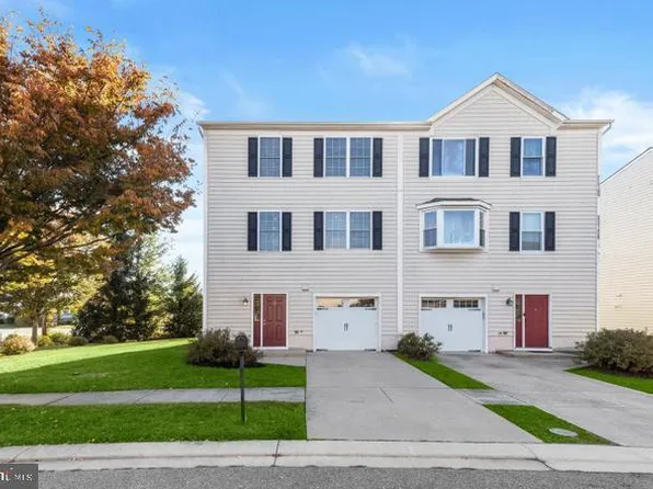 1 Karendale Ct, Baltimore, MD 21244