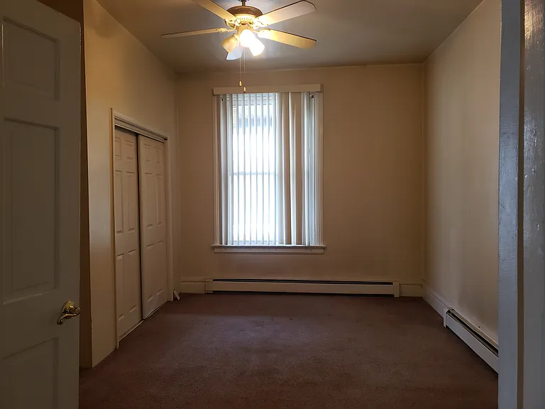 368 S 2nd St #1 — Photo 2