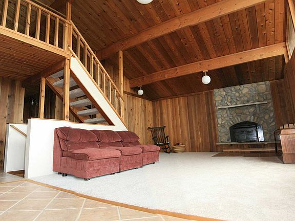 Living Rm with a View!
