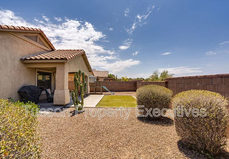 11655 W Stone Hearth St — Photo 39
