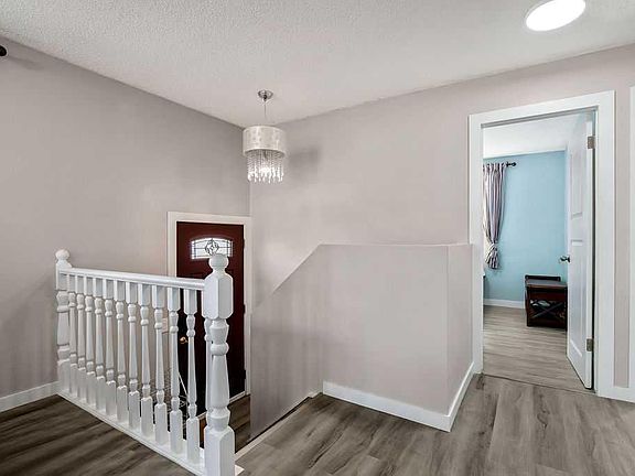 2nd image of 123 N Shawglen Rise SW