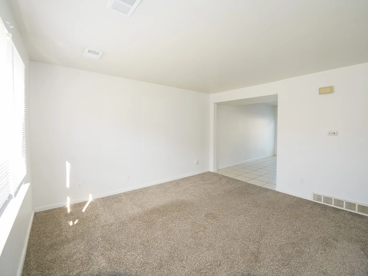 2 bed, 1.5 bath, 960 sqft, $1,350 — Photo 4