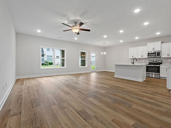 3rd image of 1734 Stampede Cir SE