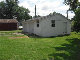 1st image of 901 S 22nd St