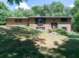 6900 N 41st St, Augusta, MI 49012