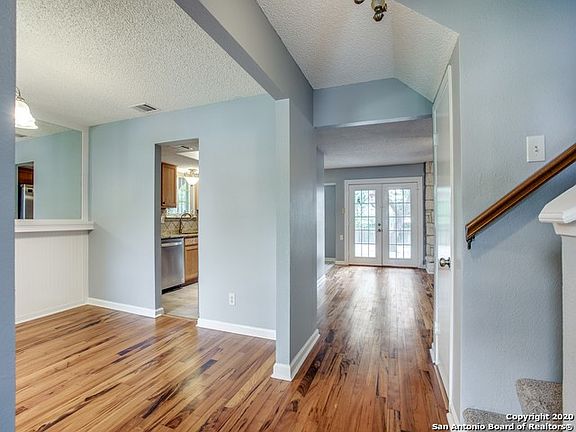 4th image of 9839 Boulder Hill St