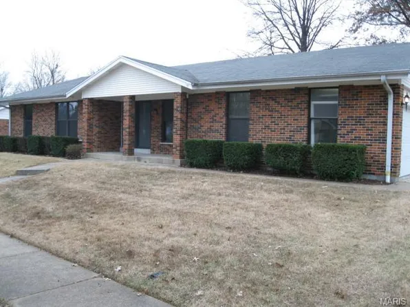 14819 Mondoubleau Ln, Florissant, MO 63034
