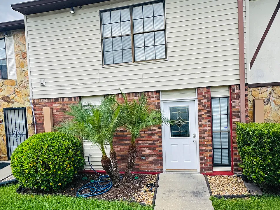 3413 Sunrise Villas Ct S