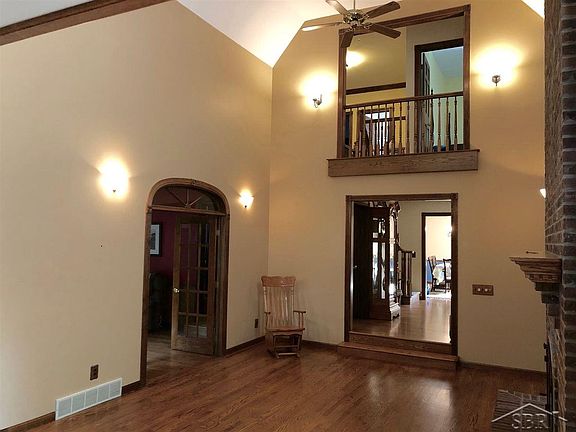 5th image of 3700 White Trillium Dr W