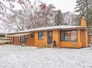 2233 Rutledge Ave, Janesville, WI 53545