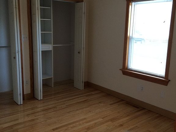 4th image of 238 W Washington St