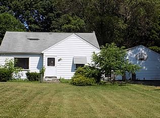 46 Kuebler Dr, Rochester, NY 14624