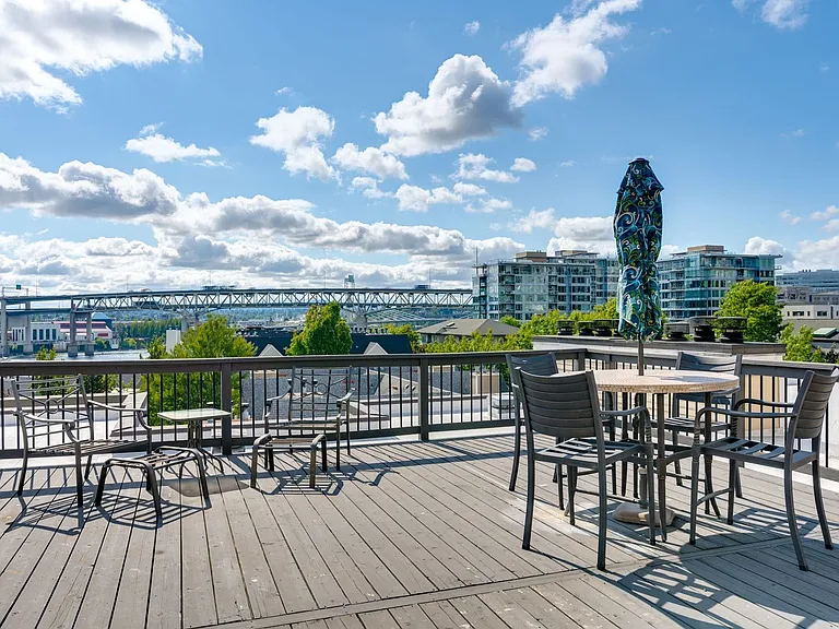 205 SW Montgomery St #204 — Photo 37