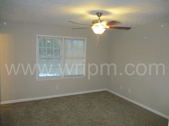 5th image of 1599 Cherry Hill Ct SW