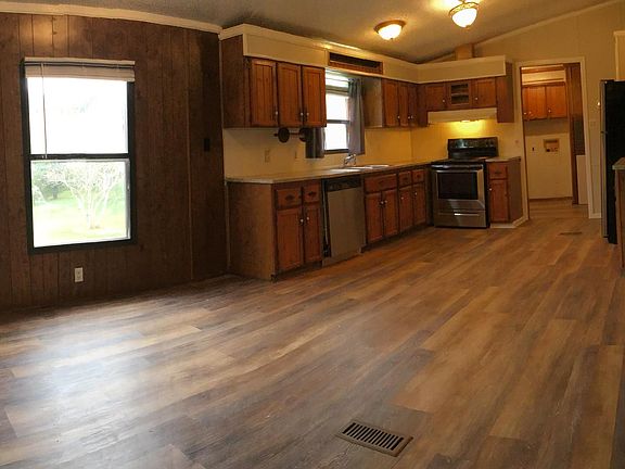 Breakfast Nook + Kitchen